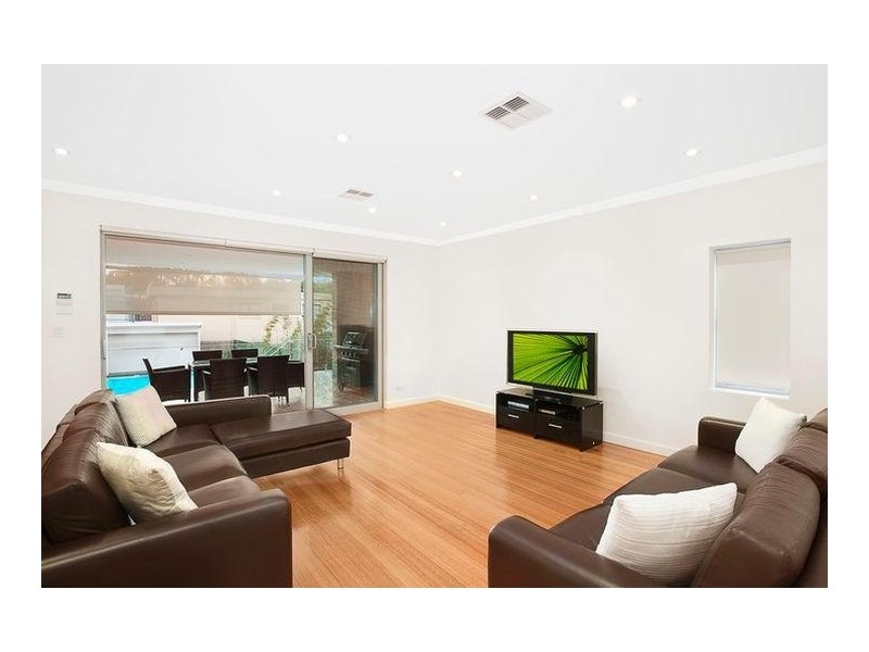 6 Raleigh Street, Blakehurst NSW 2221