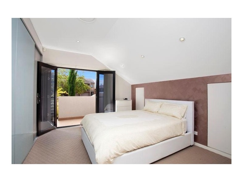 17 Universal Street, Mortdale NSW 2223