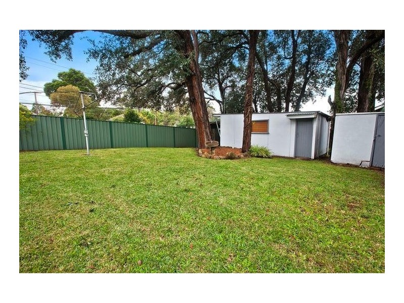 1 Trafalgar Street, Peakhurst NSW 2210