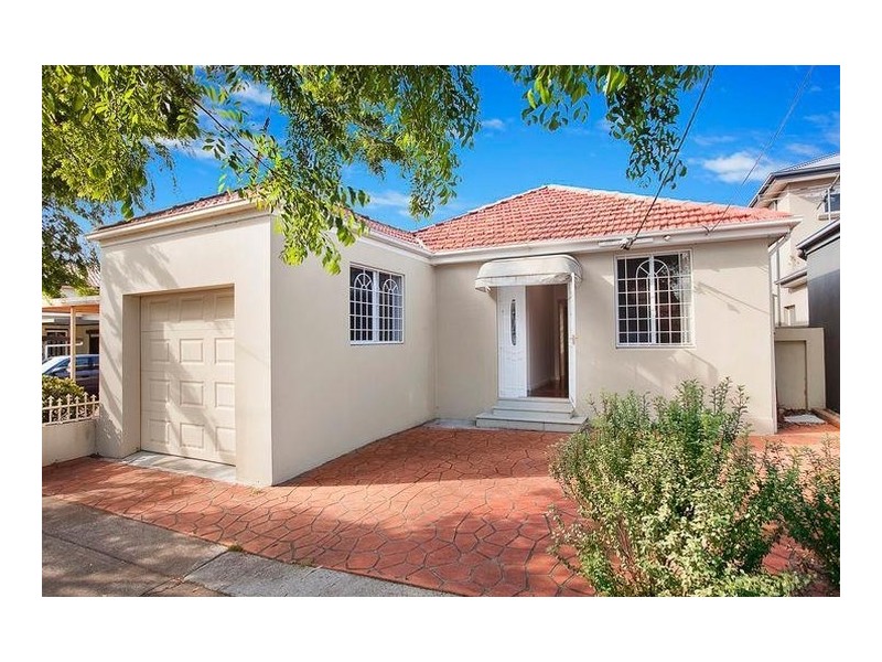242 Gloucester Road, Hurstville NSW 2220