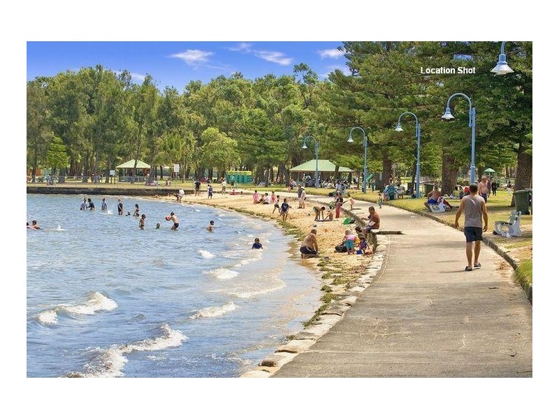 3 Gnarbo Avenue, Carss Park NSW 2221