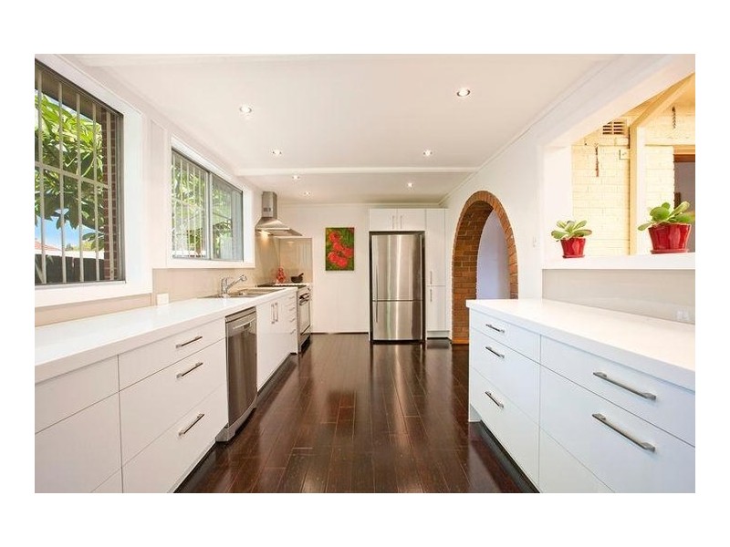 8 Carbethon Crescent, Beverly Hills NSW 2209