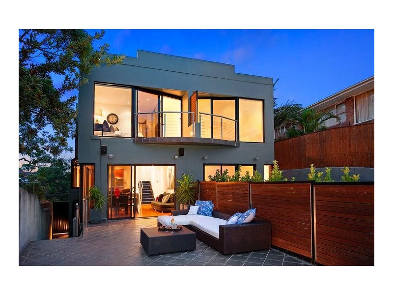 176 Lugarno Parade, Lugarno NSW 2210