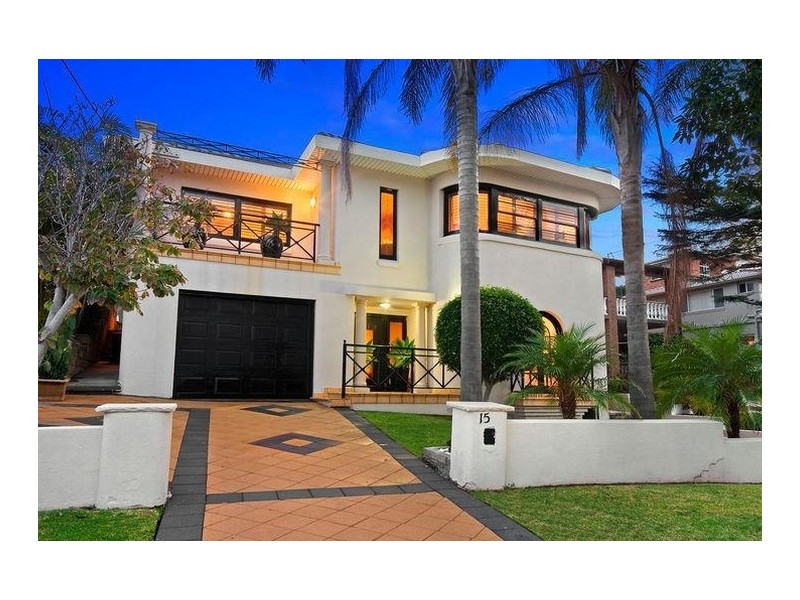 15 Benwerrin Avenue, Carss Park NSW 2221