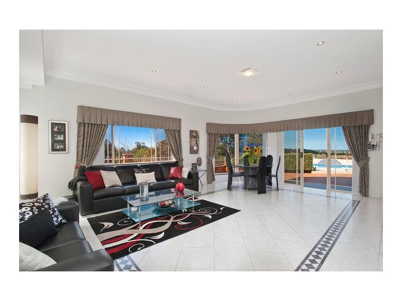 18 Prairievale Road, South Hurstville NSW 2221