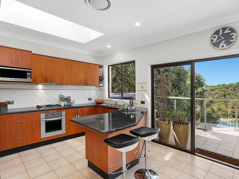 158 Lugarno Parade, Lugarno NSW 2210