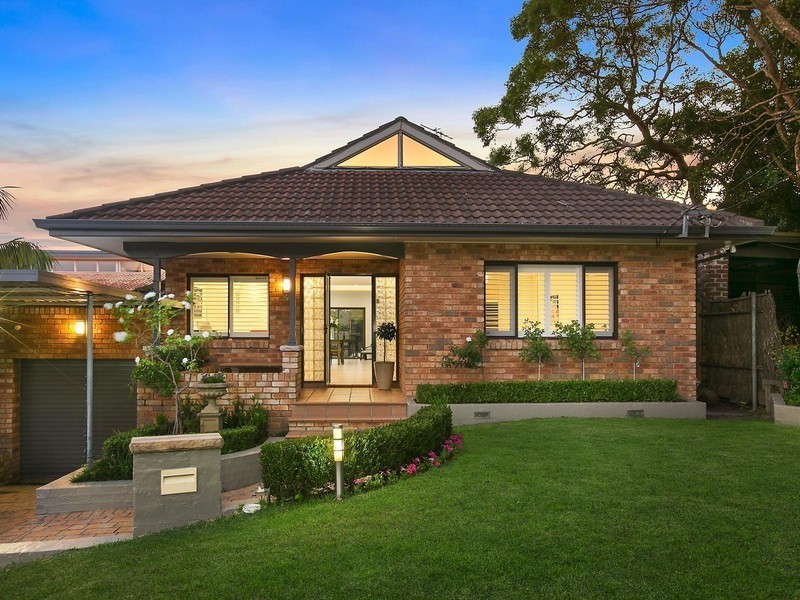 158 Lugarno Parade, Lugarno NSW 2210