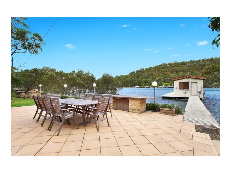 142 Lugarno Parade, Lugarno NSW 2210