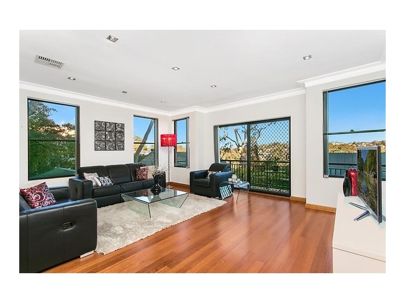 1 Coachwood Place, Lugarno NSW 2210