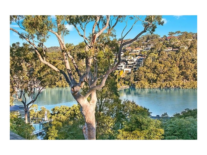 1 Coachwood Place, Lugarno NSW 2210