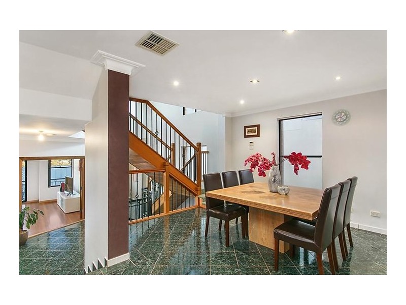 1 Coachwood Place, Lugarno NSW 2210