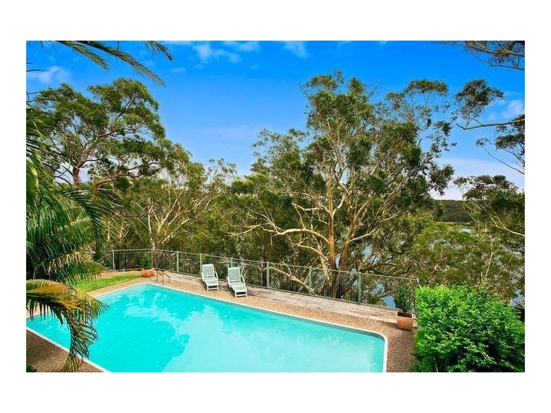 73 Valentia Avenue, Lugarno NSW 2210