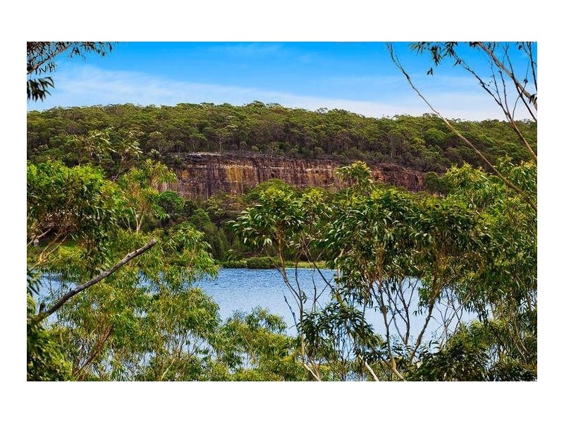 73 Valentia Avenue, Lugarno NSW 2210