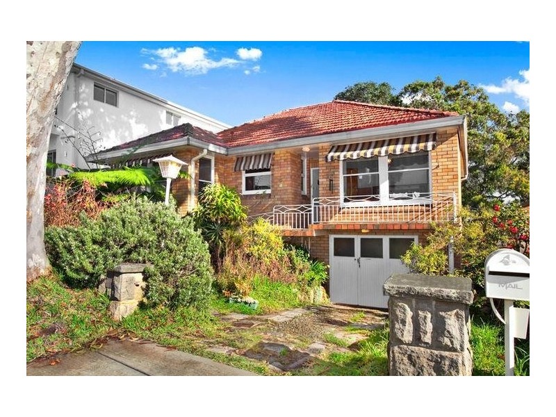 9 Gnarbo Avenue, Carss Park NSW 2221