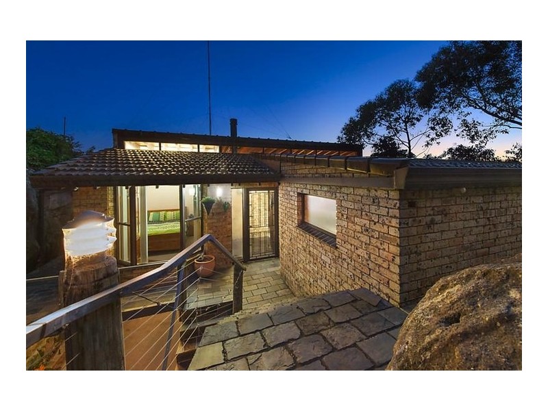 19 Woodlands Avenue, Lugarno NSW 2210