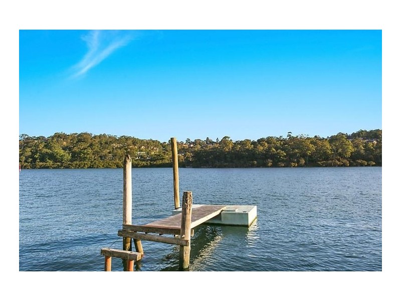 19 Woodlands Avenue, Lugarno NSW 2210