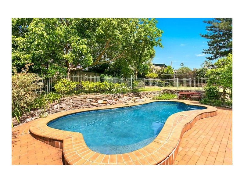 16 Kitchener Street, Oatley NSW 2223