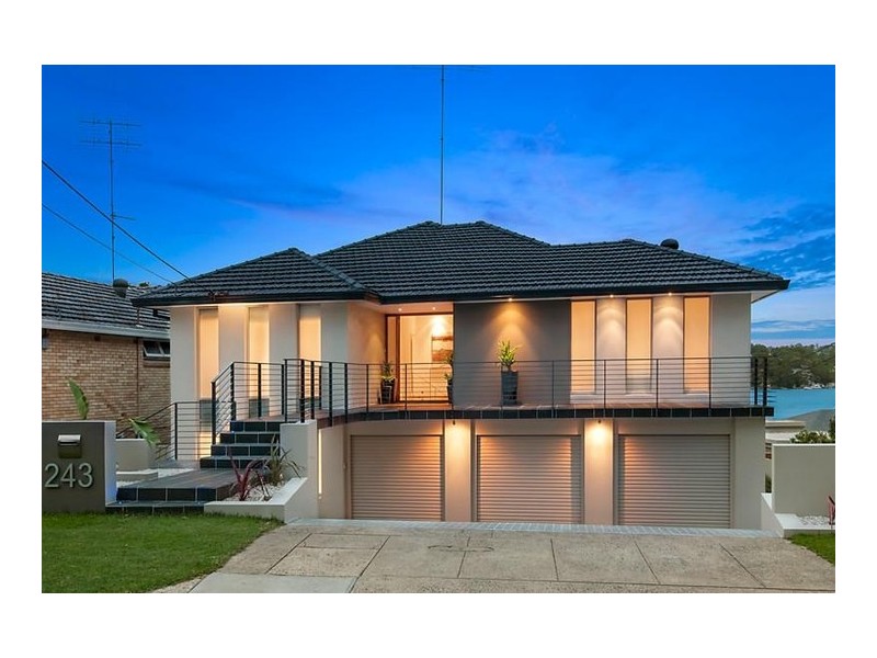243 Queens Road, Connells Point NSW 2221