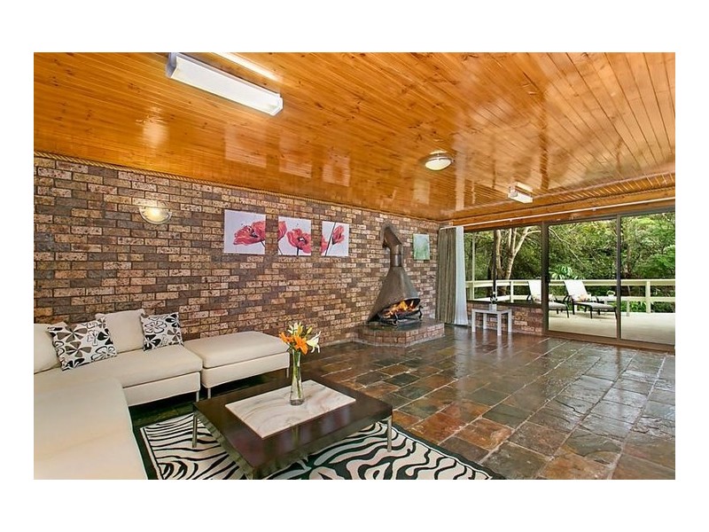 3 Fir Place, Lugarno NSW 2210