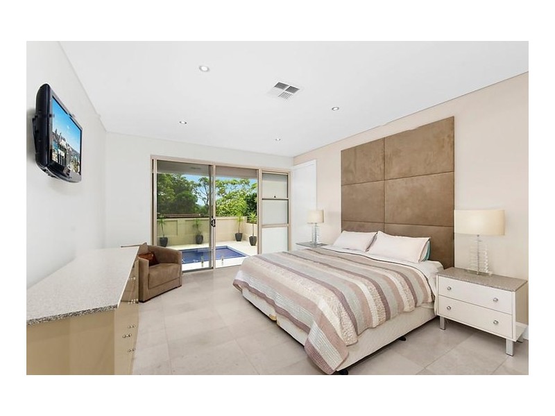 33 Belmore Road, Peakhurst NSW 2210