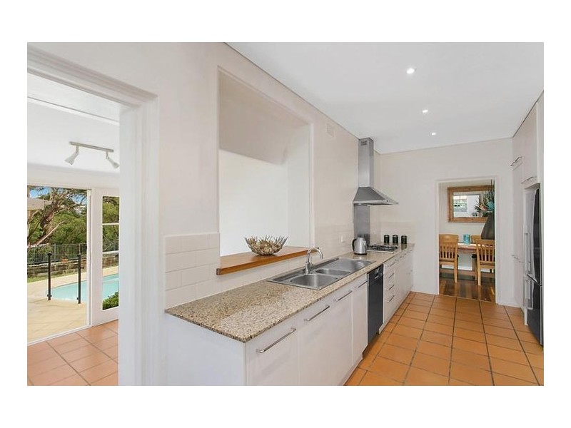 33 Gnarbo Avenue, Carss Park NSW 2221