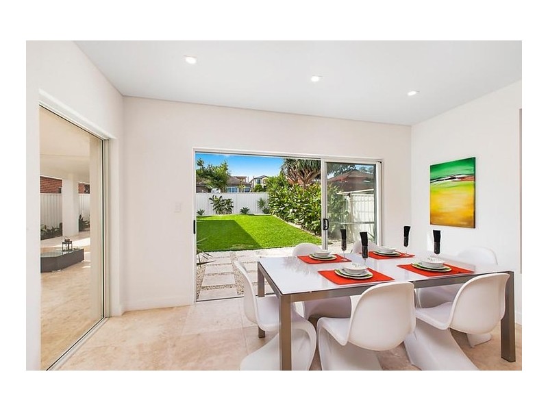 220 Carrington Avenue, Hurstville NSW 2220