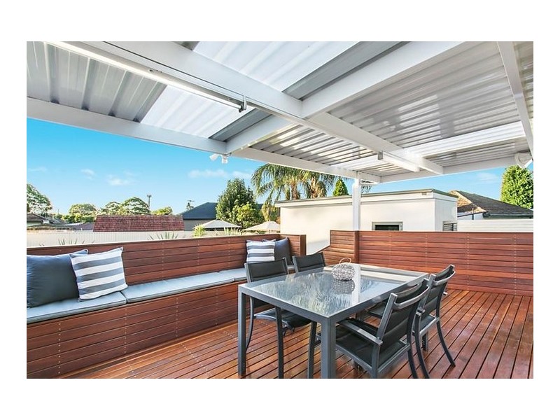 2 Bailey Parade, Peakhurst NSW 2210