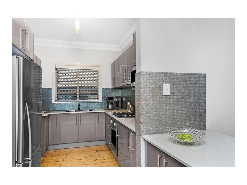 51 Albion Street, Roselands NSW 2196