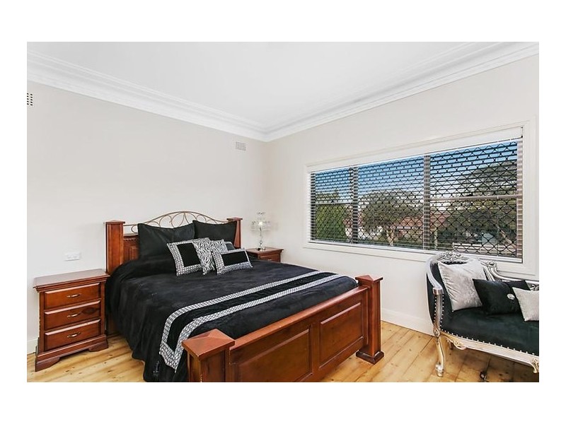 51 Albion Street, Roselands NSW 2196