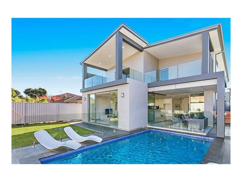 17 Barton Street, Kogarah NSW 2217