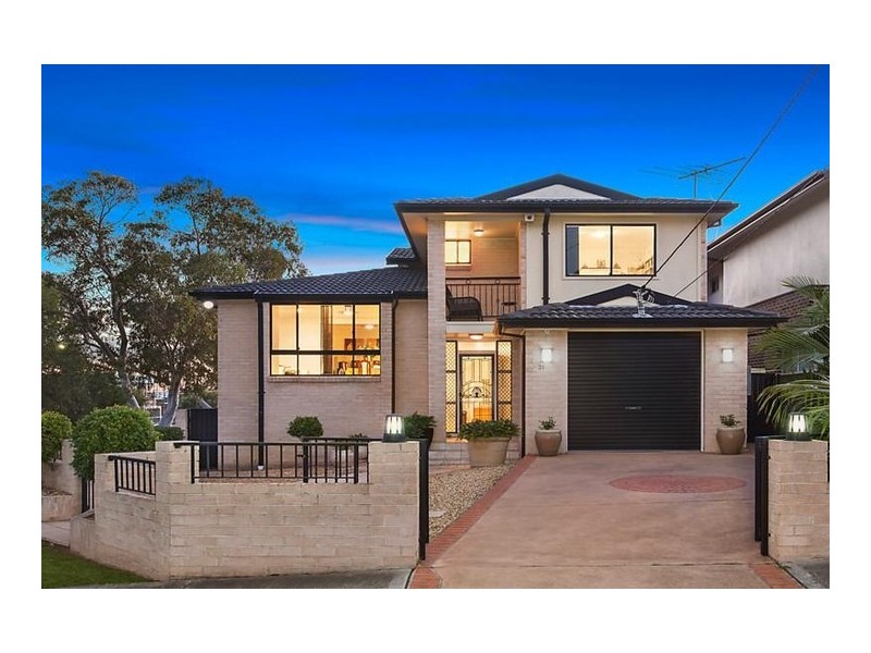 21 Rosebank Avenue, Kingsgrove NSW 2208