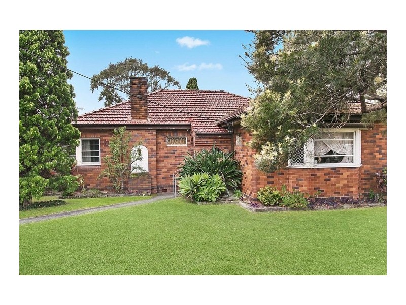 32 Carwar Avenue, Carss Park NSW 2221