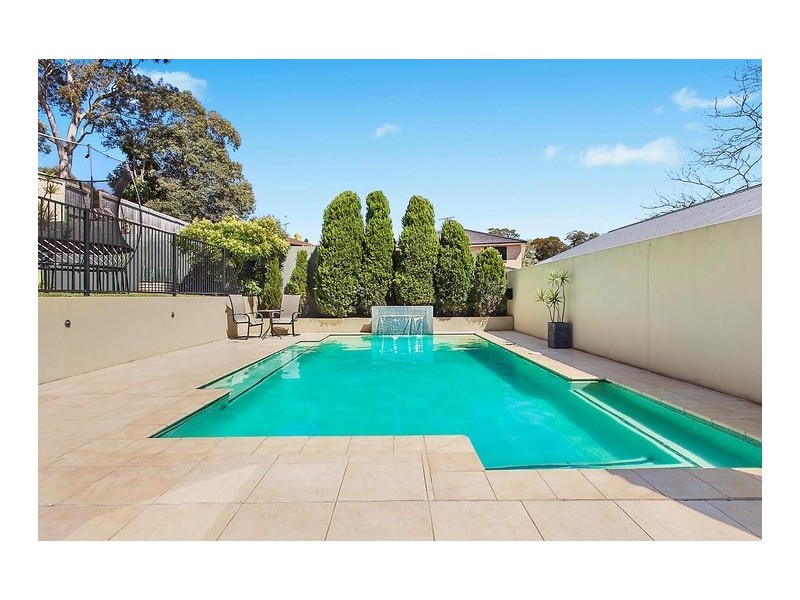 25 Boronia Parade, Lugarno NSW 2210