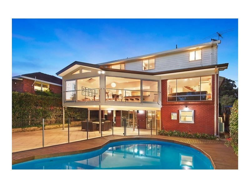 8 Sunshine Parade, Peakhurst Heights NSW 2210