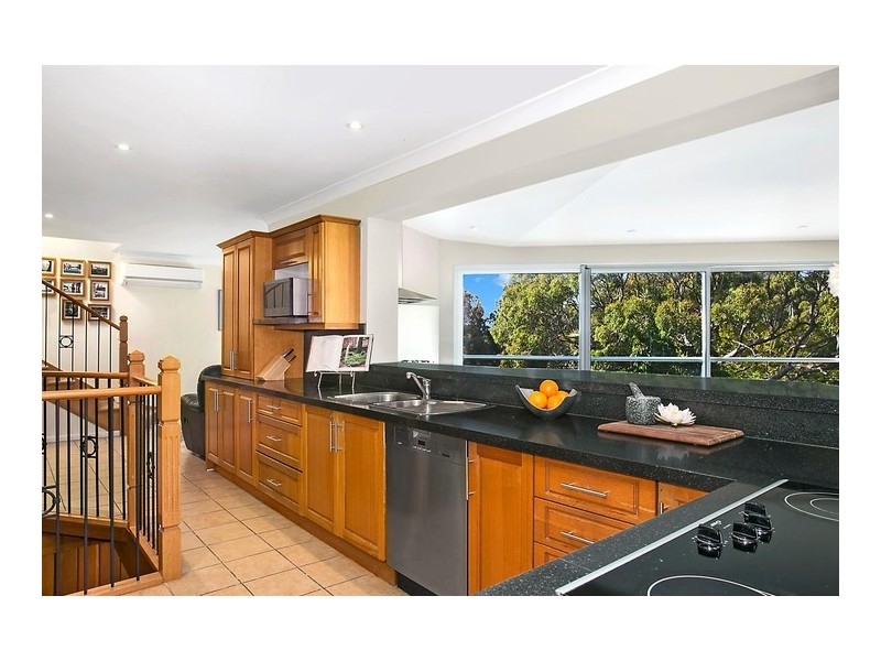 8 Sunshine Parade, Peakhurst Heights NSW 2210