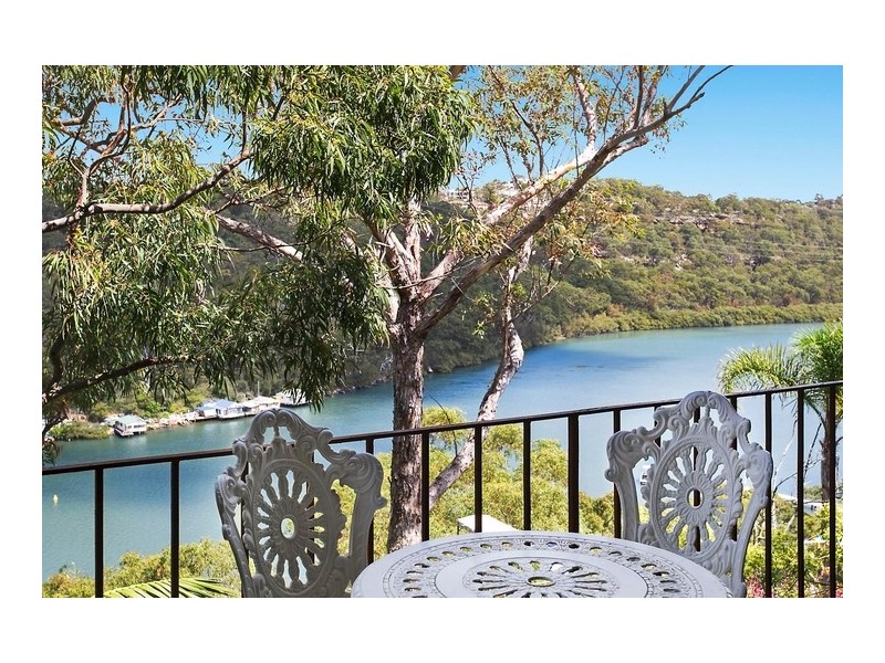 166 Lugarno Parade, Lugarno NSW 2210