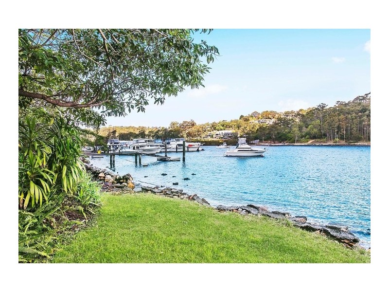 166 Lugarno Parade, Lugarno NSW 2210