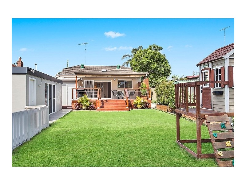 19 Waitara Parade, Hurstville Grove NSW 2220