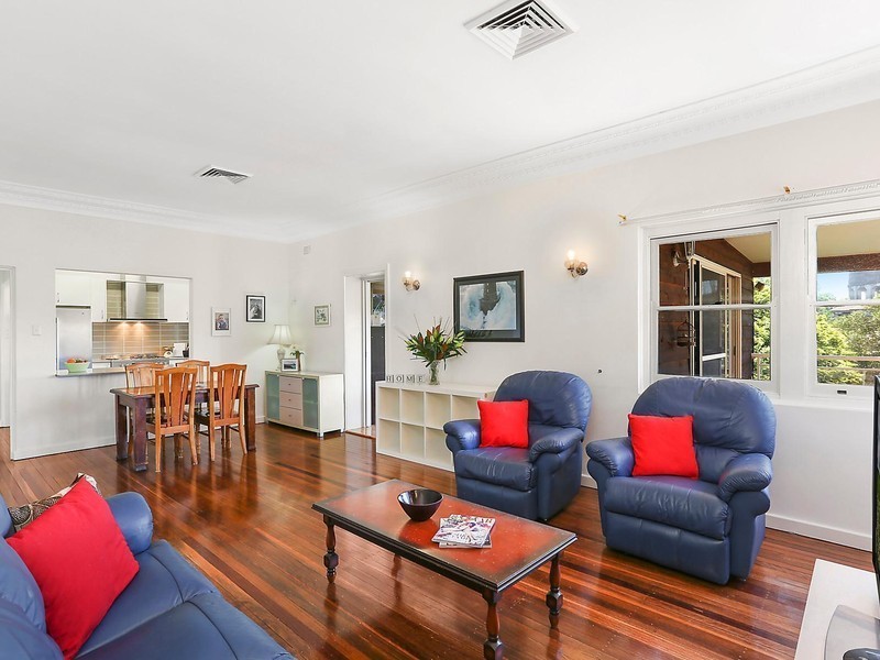 11 Braeside Avenue, Penshurst NSW 2222