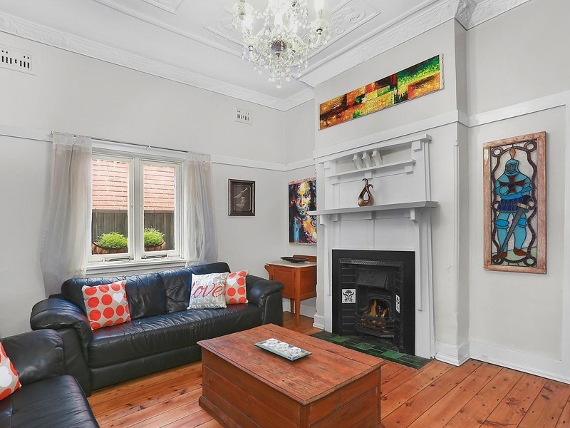 5 Greenacre Road, South Hurstville NSW 2221