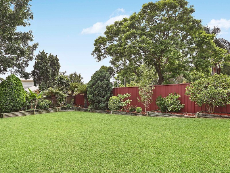 35 Yamba Road, Como NSW 2226