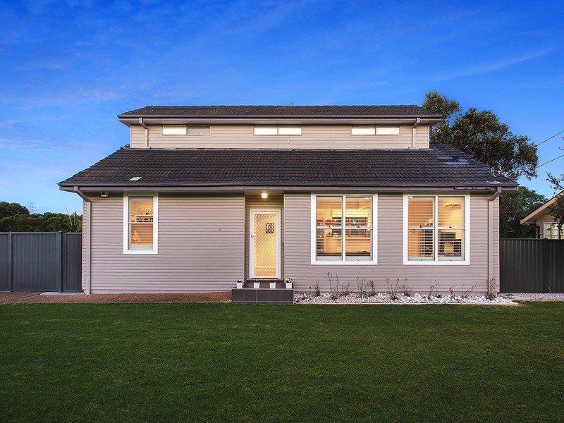 16 Boatwright Avenue, Lugarno NSW 2210