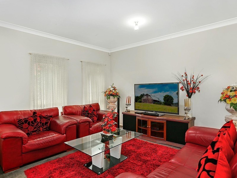 7 Fairchild Road, Campbelltown NSW 2560