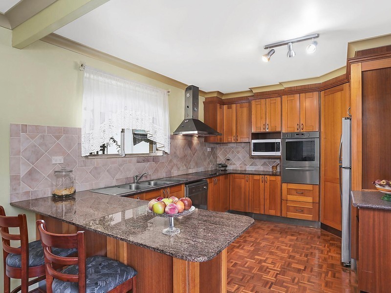 12 Park Road, Carlton NSW 2218