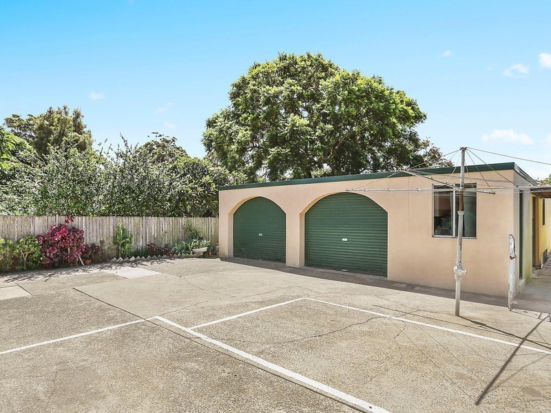 12 Park Road, Carlton NSW 2218