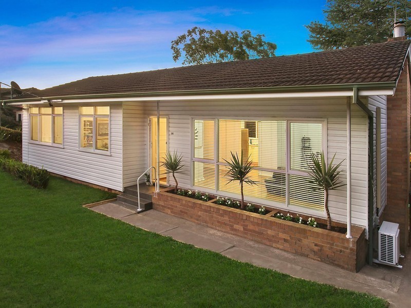 26 Allwood Crescent, Lugarno NSW 2210
