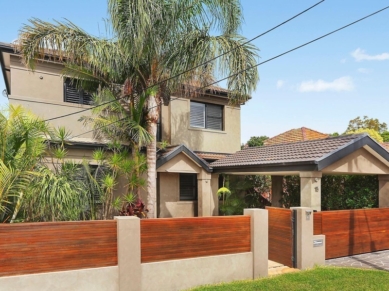 15 Milford Road, Peakhurst NSW 2210