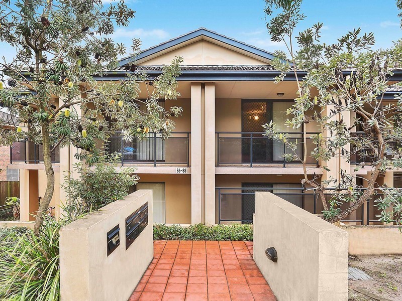 3/88 Woniora Road, Hurstville NSW 2220