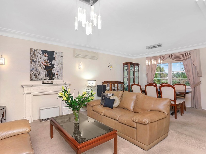 24 Woodlands Avenue, Lugarno NSW 2210