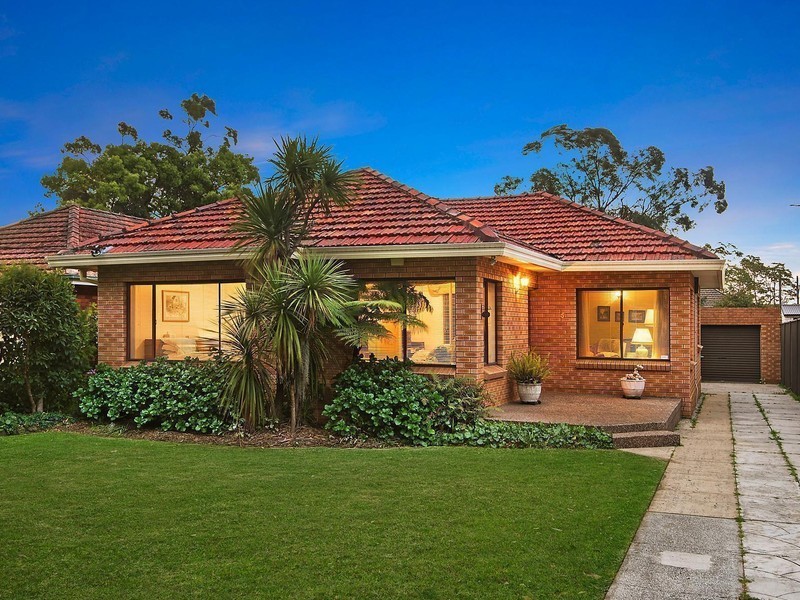 5 Diana Avenue, Roselands NSW 2196